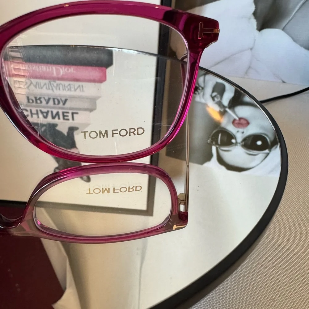 Tom Ford Pink Glasses Elegant Accessories full inclusion. / NWT